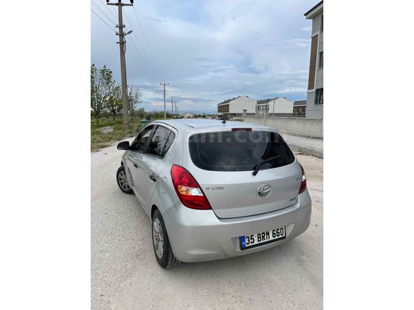 Sahibinden Hyundai i20 1.4 CRDi Team 2011 Model 