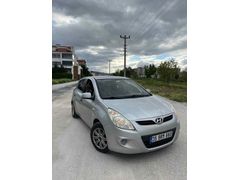Sahibinden Hyundai i20 1.4 CRDi Team 2011 Model 
