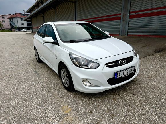 Sahibinden Hyundai Accent Blue 1.6 CRDI Mode 2012 Model 