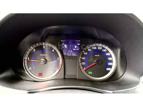 Sahibinden Hyundai Accent Blue 1.6 CRDI Mode 2012 Model 