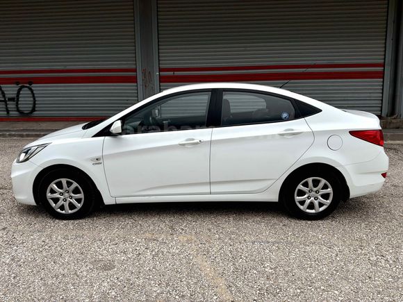 Sahibinden Hyundai Accent Blue 1.6 CRDI Mode 2012 Model 