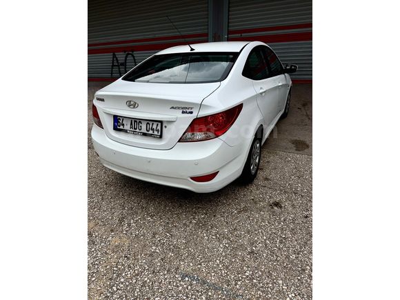 Sahibinden Hyundai Accent Blue 1.6 CRDI Mode 2012 Model 