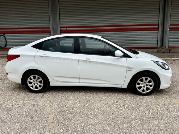 Sahibinden Hyundai Accent Blue 1.6 CRDI Mode 2012 Model 