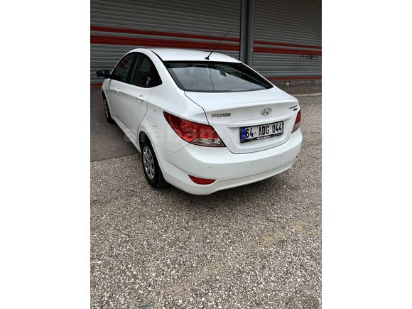 Sahibinden Hyundai Accent Blue 1.6 CRDI Mode 2012 Model 