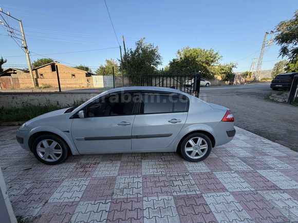 Sahibinden Renault Megane 1.6 Dynamique 2004 Model 