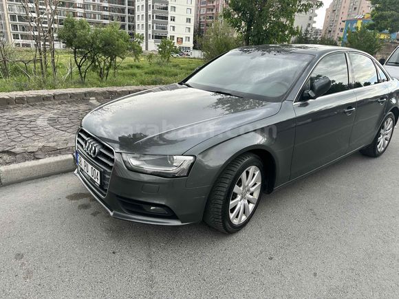 Sahibinden Audi A4 Sedan 2.0 TDI   Limousine paket 
