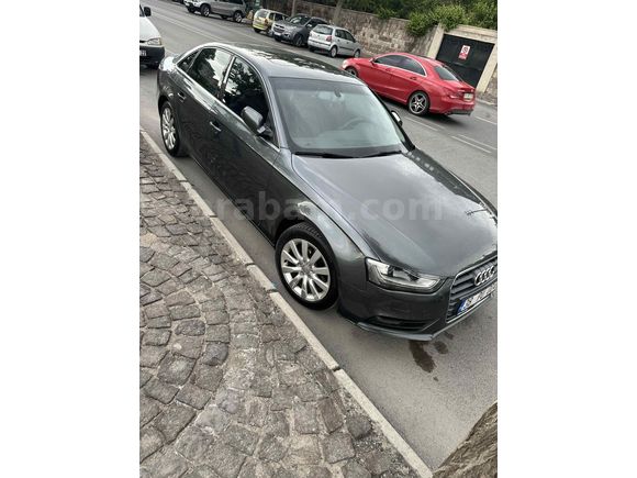 Sahibinden Audi A4 Sedan 2.0 TDI   Limousine paket 
