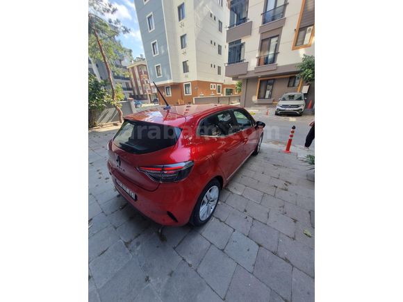 Sahibinden Renault Clio 1.0 TCe Evolution 2023 Model