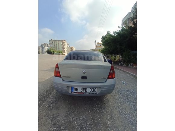 Sahibinden Renault Clio 1.4 RNA 2000 Model
