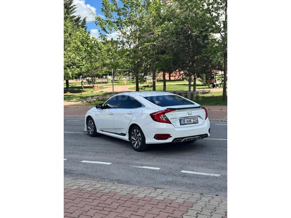 Sahibinden Honda Civic 1.6i VTEC Eco Elegance 2017 Model