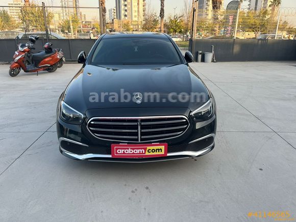Galeriden Mercedes - Benz E 200 d Exclusive 2023 Model İzmir 40.713 km Siyah