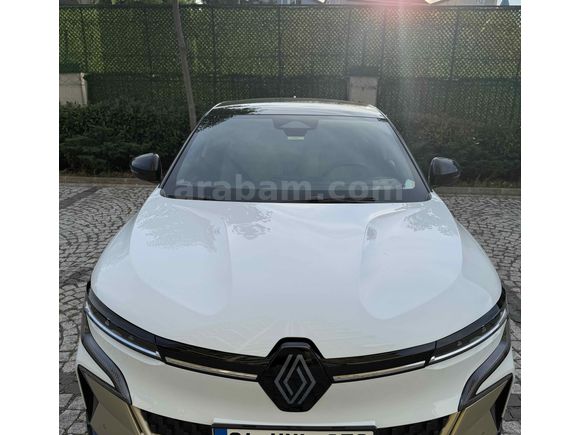 Sahibinden Renault Megane E-Tech Iconic 2023 Model İstanbul YÜZDE /20 KDV Li
