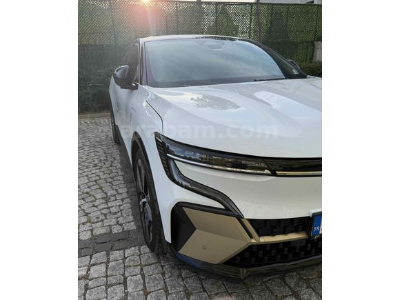 Sahibinden Renault Megane E-Tech Iconic 2023 Model İstanbul YÜZDE /20 KDV Li