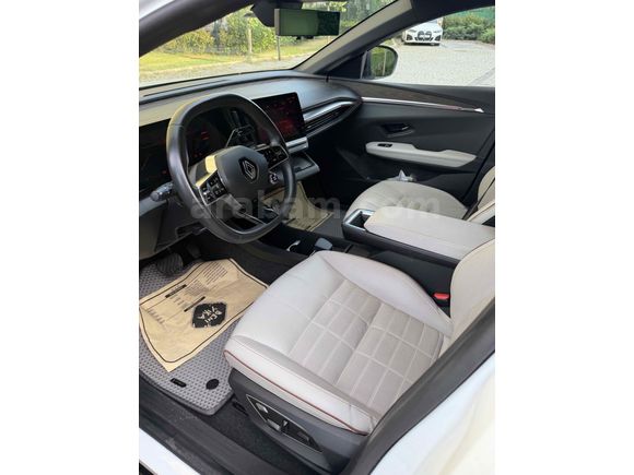 Sahibinden Renault Megane E-Tech Iconic 2023 Model İstanbul YÜZDE /20 KDV Li