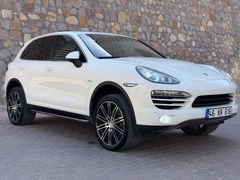 OTOMATİK PORSCHE CAYENNE 3.0 DİESEL BAYİ ÇIKIŞLI FULL