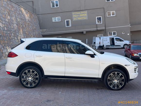 OTOMATİK PORSCHE CAYENNE 3.0 DİESEL BAYİ ÇIKIŞLI FULL