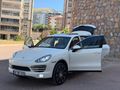 OTOMATİK PORSCHE CAYENNE 3.0 DİESEL BAYİ ÇIKIŞLI FULL