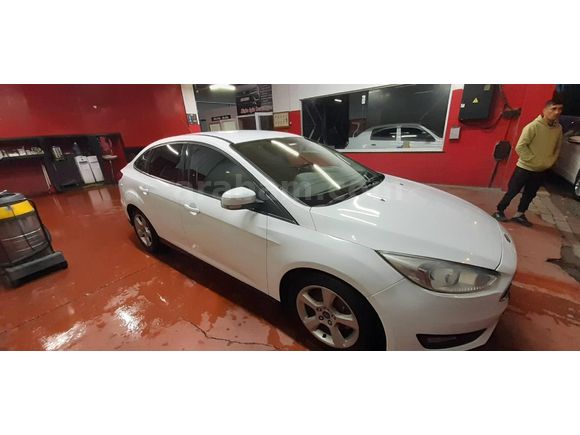 Sahibinden Ford Focus 1.6 TDCi Trend X 2014 Model