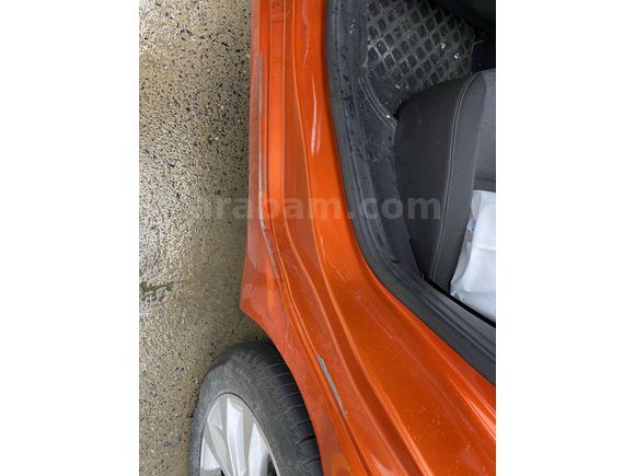 Sahibinden Renault Clio 1.0 TCe Touch 2021 Model  38.000 km Turuncu