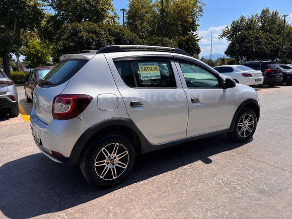 Sahibinden Dacia Sandero 1.5 dCi Stepway 2015 Model 