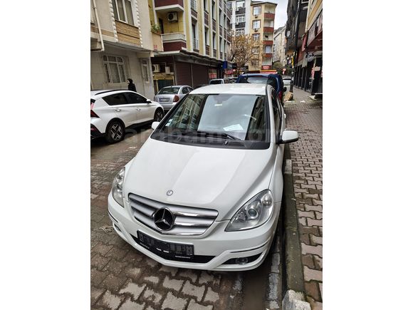 Sahibinden Mercedes - Benz B 200 CDI Prestige 2009 Model İstanbul manel vites