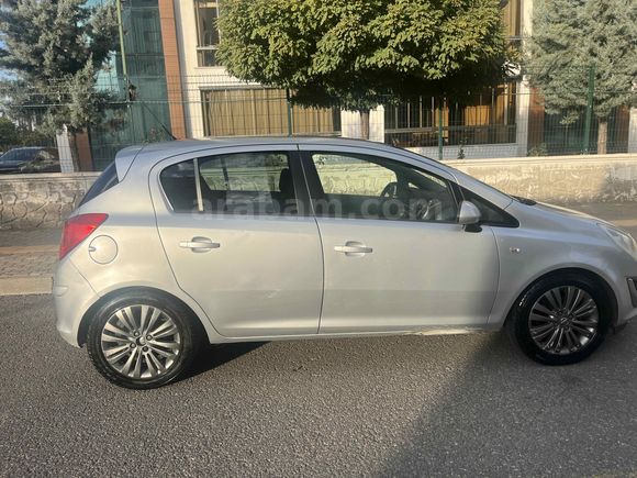 Sahibinden satılık temiz opel corsa
