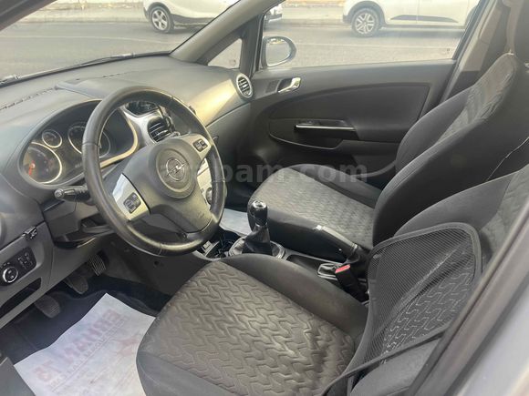 Sahibinden satılık temiz opel corsa