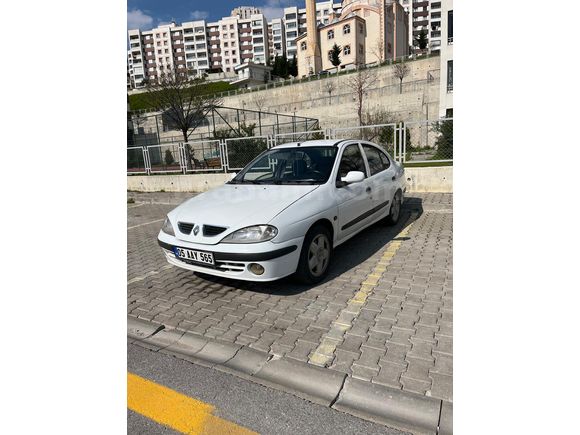 Sahibinden Renault Megane 1.6 RXT 2000 Model