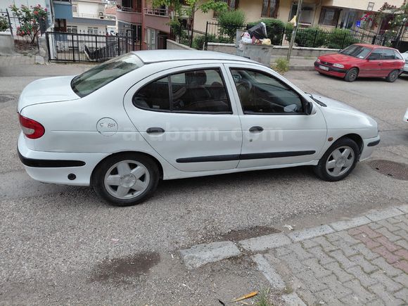 Sahibinden Renault Megane 1.6 RXT 2000 Model