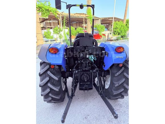 2021 model NEW HOLLAND T580B