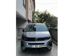 Sahibinden Peugeot Rifter 1.5 BlueHDI Allure 2024 Model 