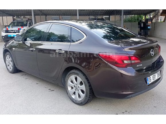 Tesla Ekranlı Opel Astra J