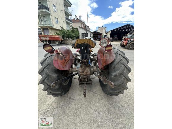 BAYATLI OTOMOTİV'DEN 1975 MODEL MASSEY FERGUSON 135