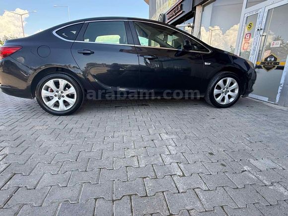Galeriden Renault Fluence 1.5 dCi Privilege 2012 Model Muş