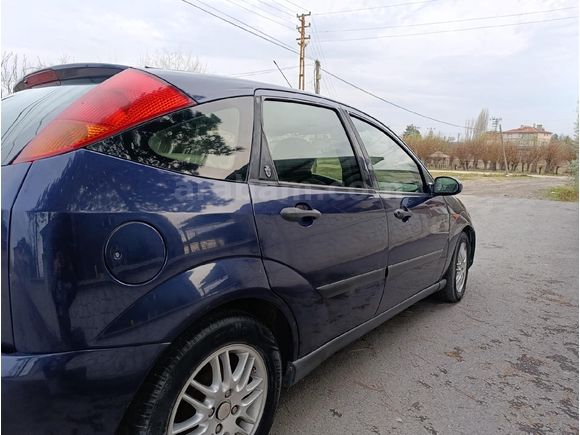 Sahibinden Ford Focus 1.6 Ghia 2001 Model