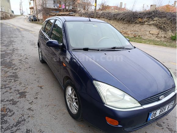 Sahibinden Ford Focus 1.6 Ghia 2001 Model