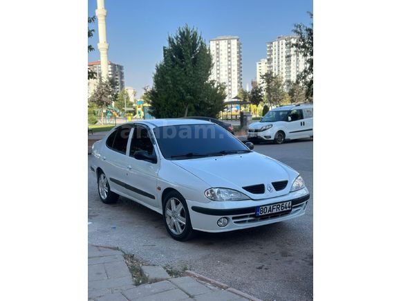 Sahibinden Renault Megane 1.6 RTA 2000 Model