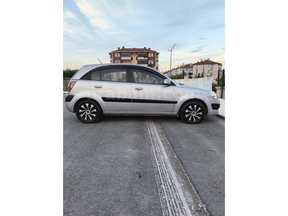Sahibinden Kia Rio 1.5 CRDi EX Comfort 2006 Model
