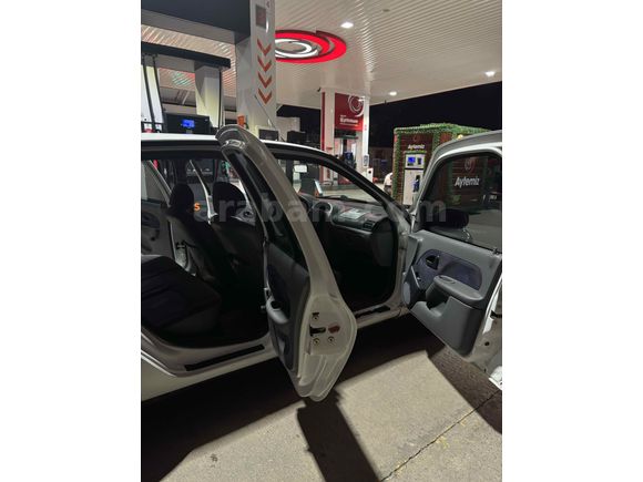 Sahibinden Renault Clio 1.4 RTA 2001 Model 