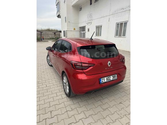 Sahibinden Renault Clio 1.0 TCe Touch 2023 Model 