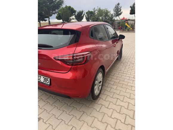 Sahibinden Renault Clio 1.0 TCe Touch 2023 Model 