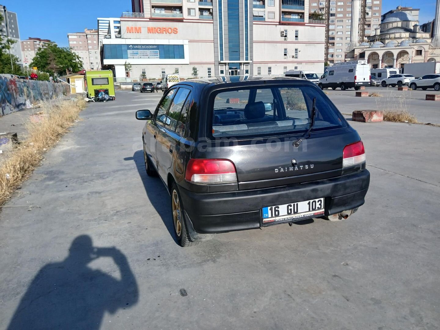 Sahibinden Daihatsu Charade 1.3 CX 1998 Model İstanbul 343.000 km Siyah 6
