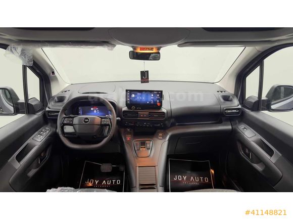 JOY AUTO 2026 '0' KM OPEL COMBO EDİTİON PRO EKRAN/YÜKSEK KONSOL