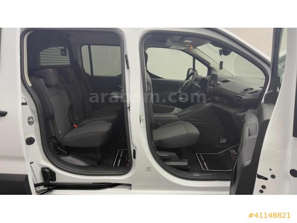 JOY AUTO 2026 '0' KM OPEL COMBO EDİTİON PRO EKRAN/YÜKSEK KONSOL