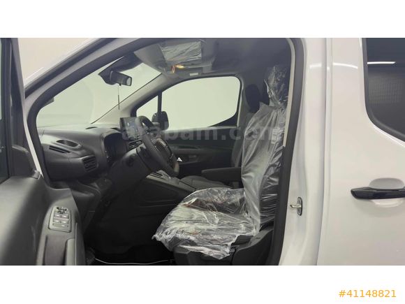 JOY AUTO 2026 '0' KM OPEL COMBO EDİTİON PRO EKRAN/YÜKSEK KONSOL