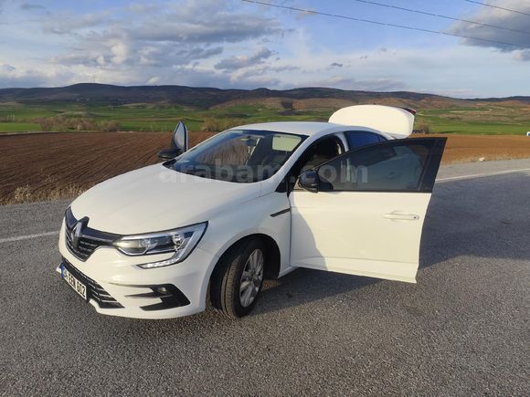 Sahibinden Renault Megane 1.3 TCe Joy 2021 Model