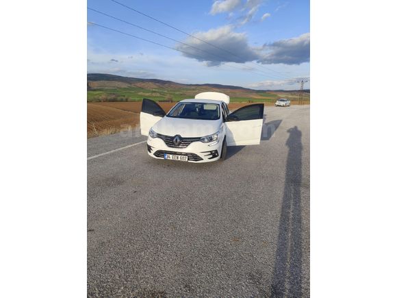 Sahibinden Renault Megane 1.3 TCe Joy 2021 Model