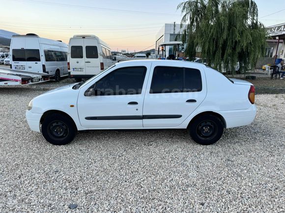Galeriden Renault Clio 1.4 RNA 2001 Model Gaziantep