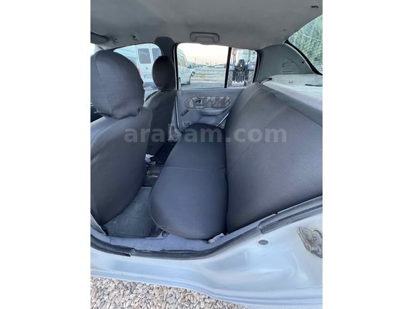 Galeriden Renault Clio 1.4 RNA 2001 Model Gaziantep