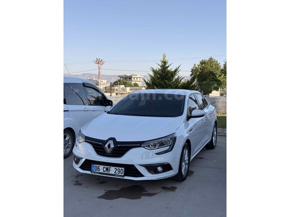 Sahibinden Renault Megane 1.5 Blue DCI Touch 2020 Model 
